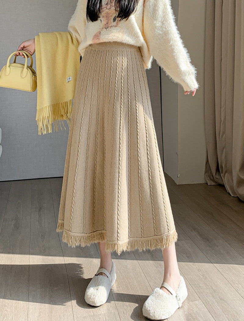 Knit A-Line Midi Skirt with Fringe Hem
