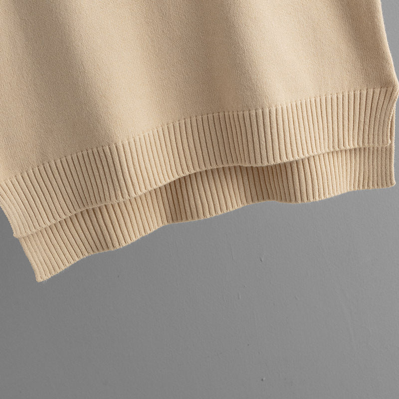 Sleeveless Turtleneck Knit Top