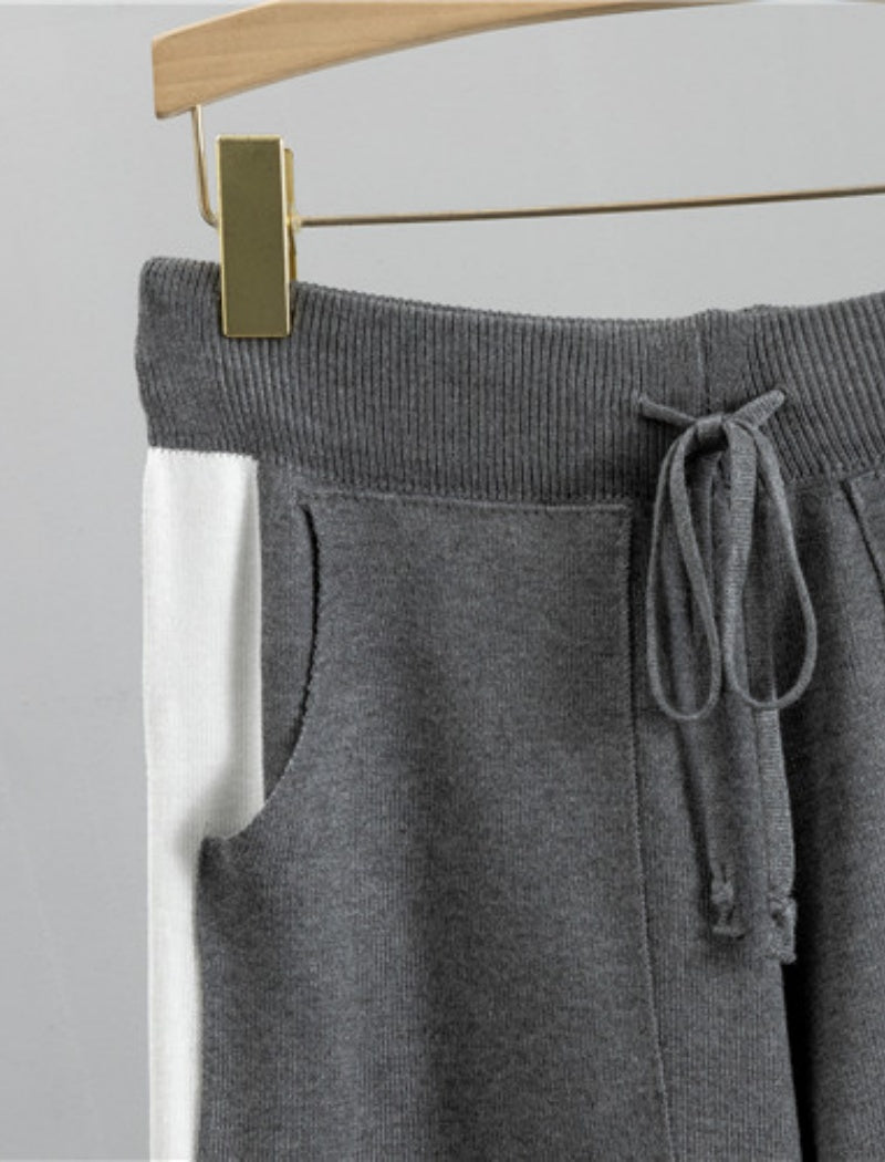 Two-Piece Knit Lounge Set with Contrast Trim