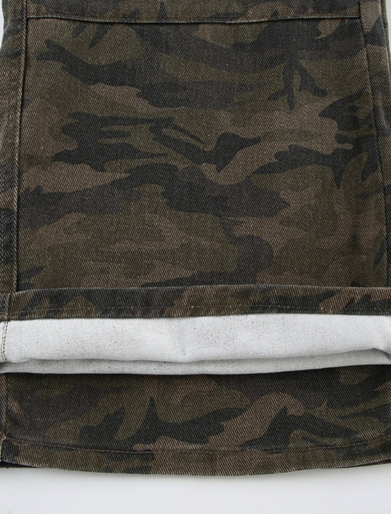 Camouflage Multi-pocket Relaxed-fit Jeans