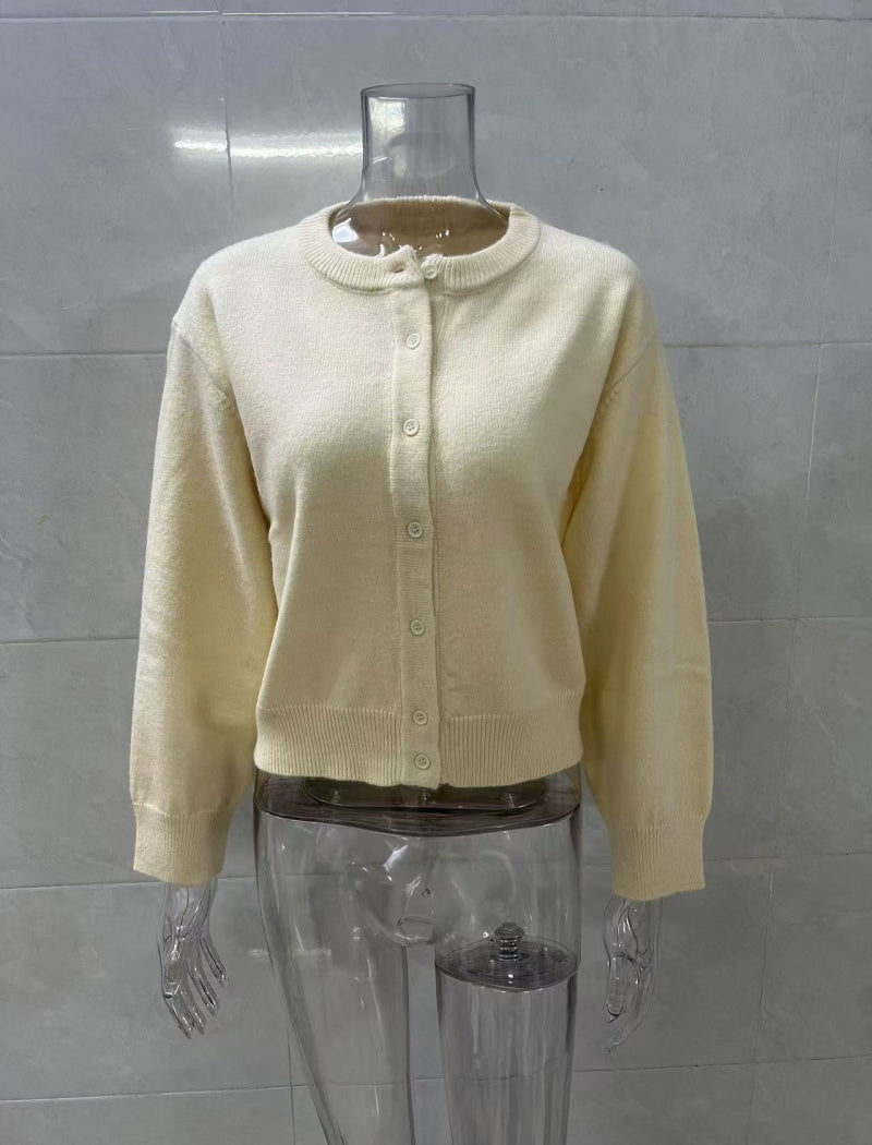 Long Sleeve Buttoned Knit Cardigan