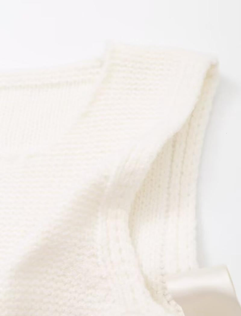 Knit Bows Sleeveless Vest