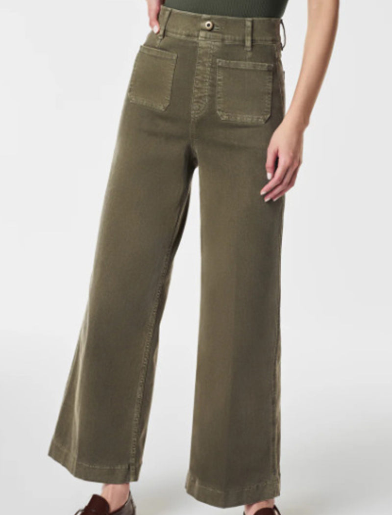 High-Waisted Wide-Leg Jeans with Patch Pockets