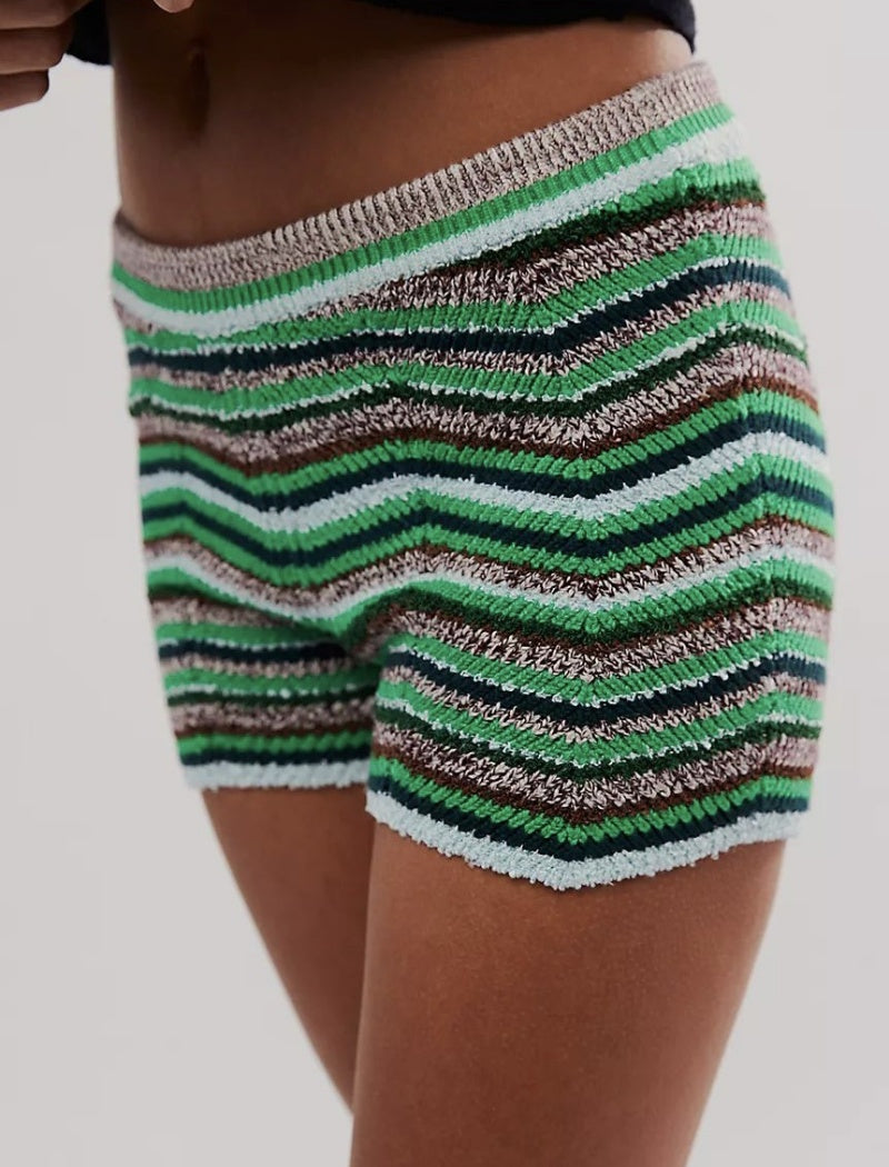 Slim-Fit Rainbow Stripe Casual Shorts