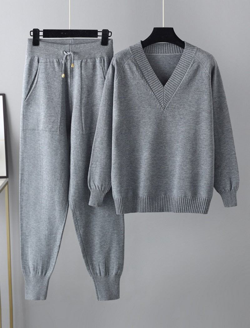V-Neck Relaxed Knit Set