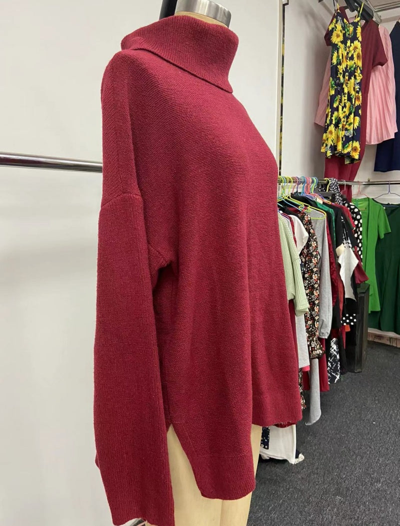 Loose-Fit Turtleneck Pullover