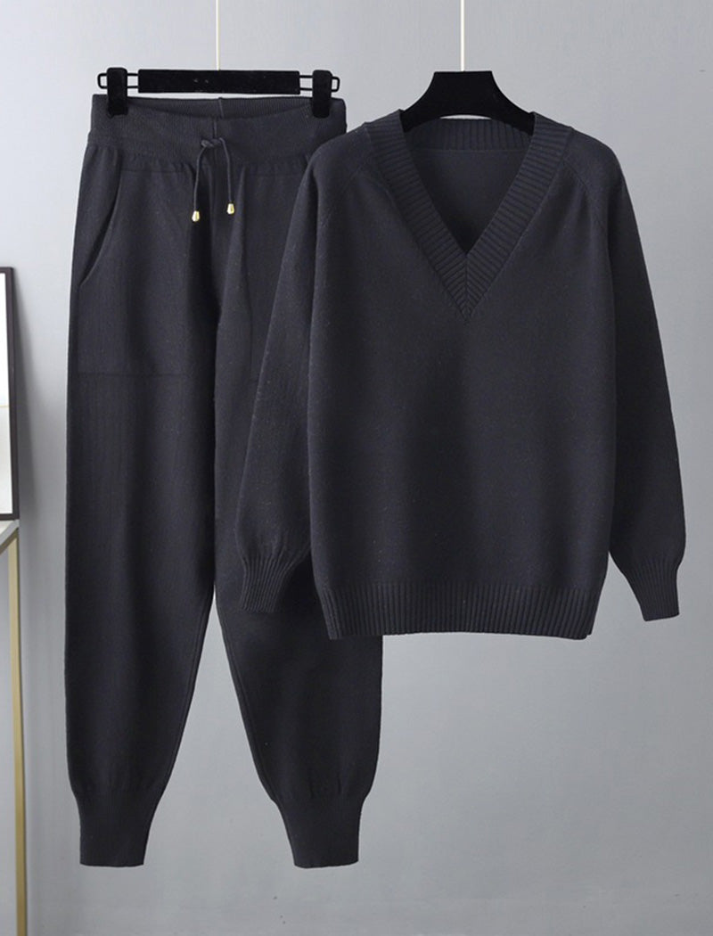 V-Neck Relaxed Knit Set