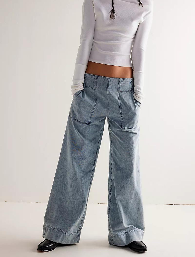 Wide-Leg Low-Rise Jeans