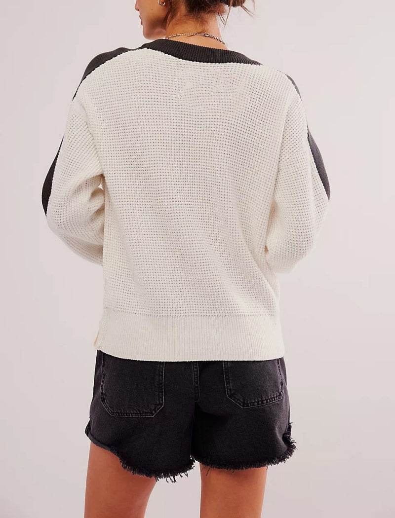 Contrast Sleeve Knit Pullover