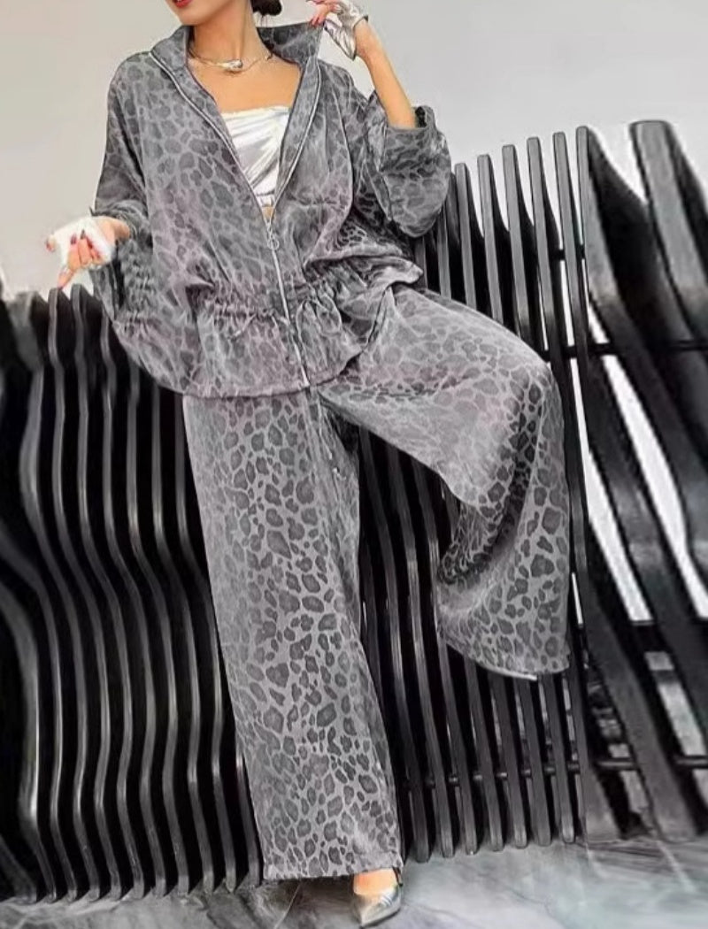 Relaxed Leopard Print Lounge Set