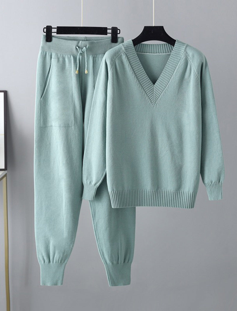 V-Neck Relaxed Knit Set
