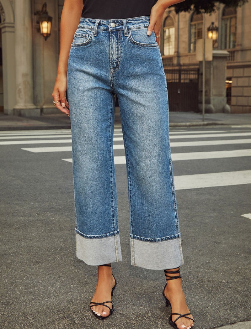 Wide-Leg Jeans with Contrast Hem