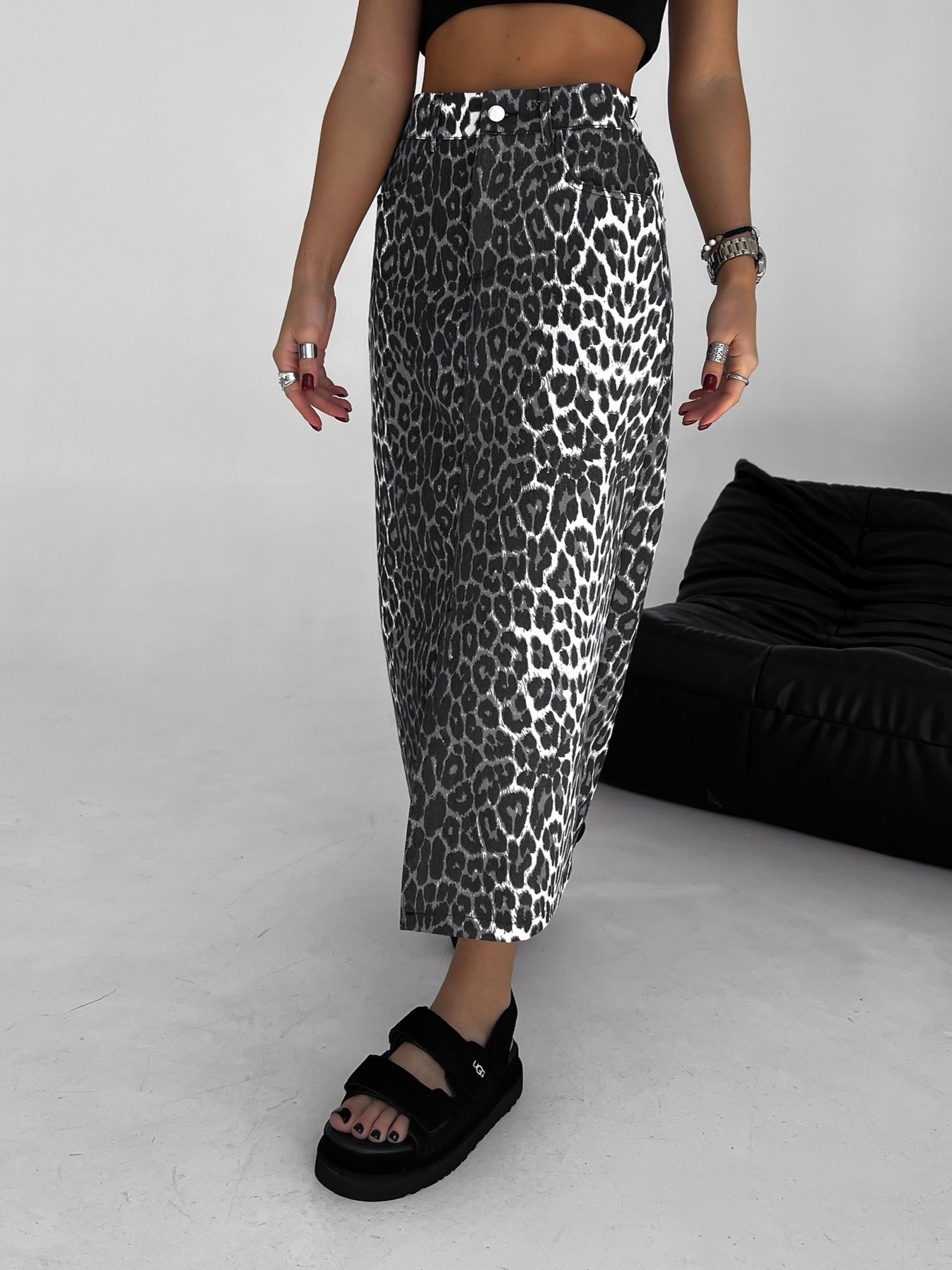 High-Waisted Leopard Midi Skirt
