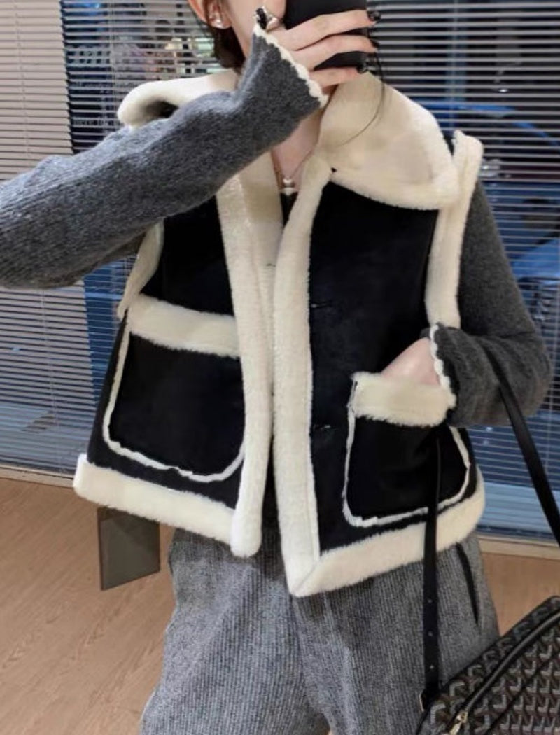 Contrast Trim Sherpa Vest with Pockets