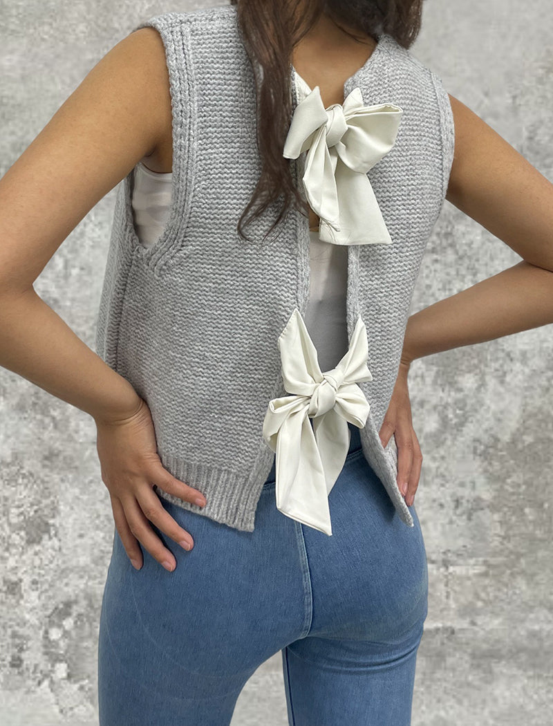 Bow-Back Knit Vest