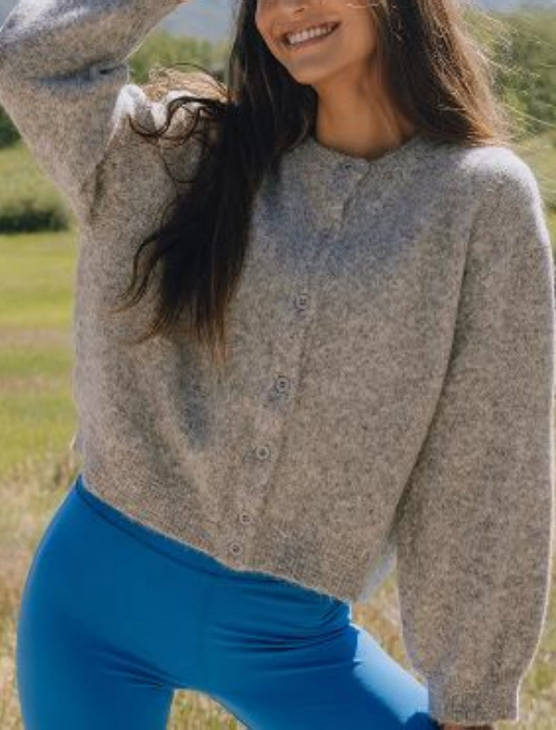 Long Sleeve Buttoned Knit Cardigan