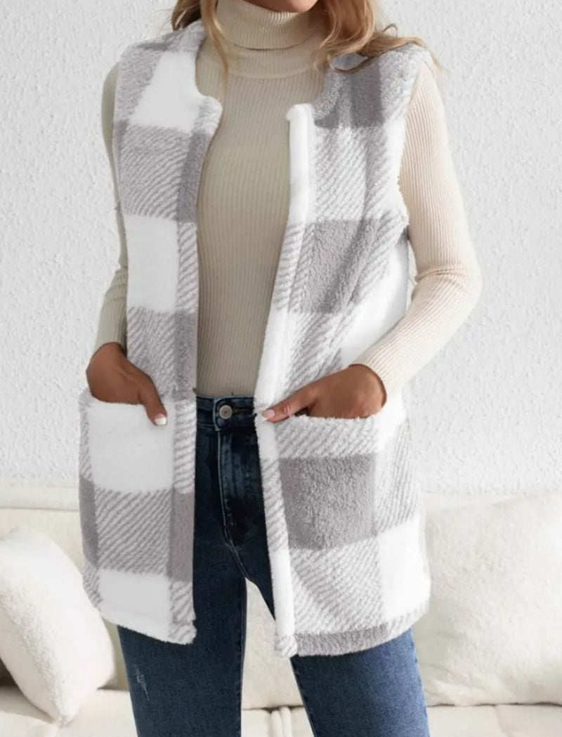Loose Plaid Cardigan