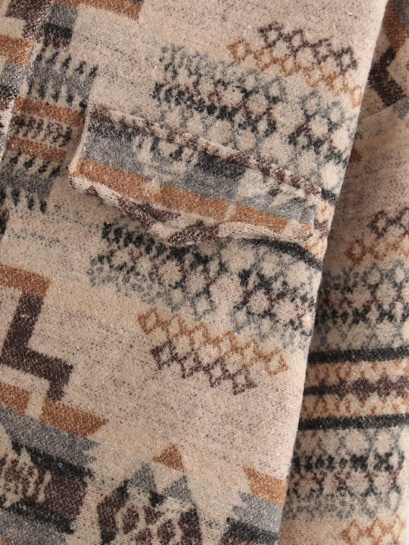 Geometric Print Shacket