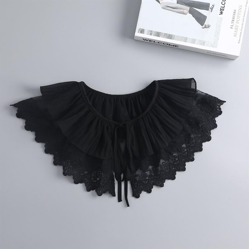 Lace-Trimmed Detachable Collar