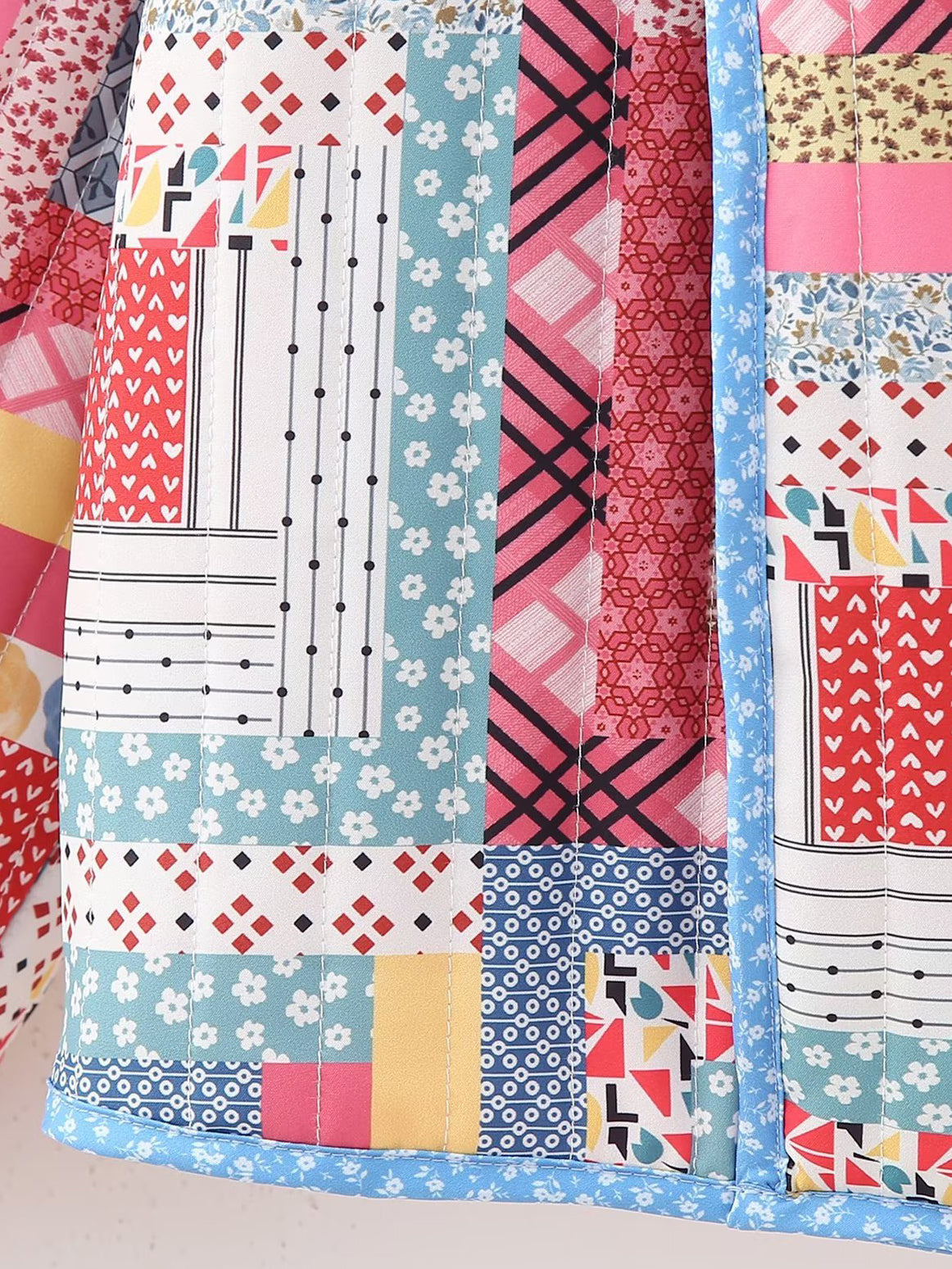 Graphic Print Trim Quilted Coat