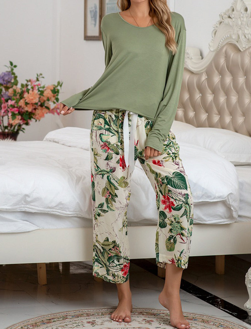 Crewneck Top and Bow Tie Pants Casual Set