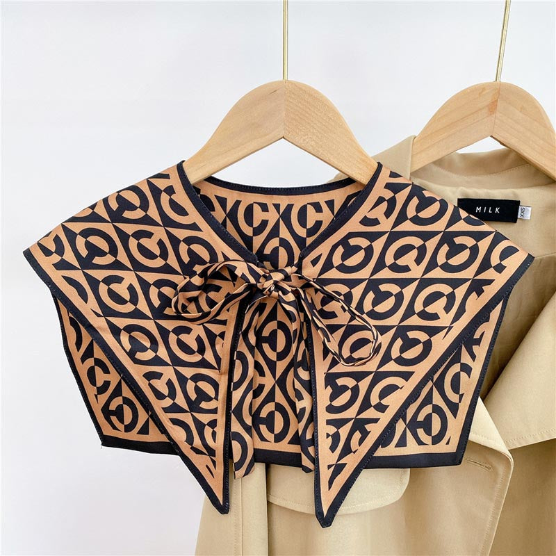 Houndstooth Patterned Scarf Collar