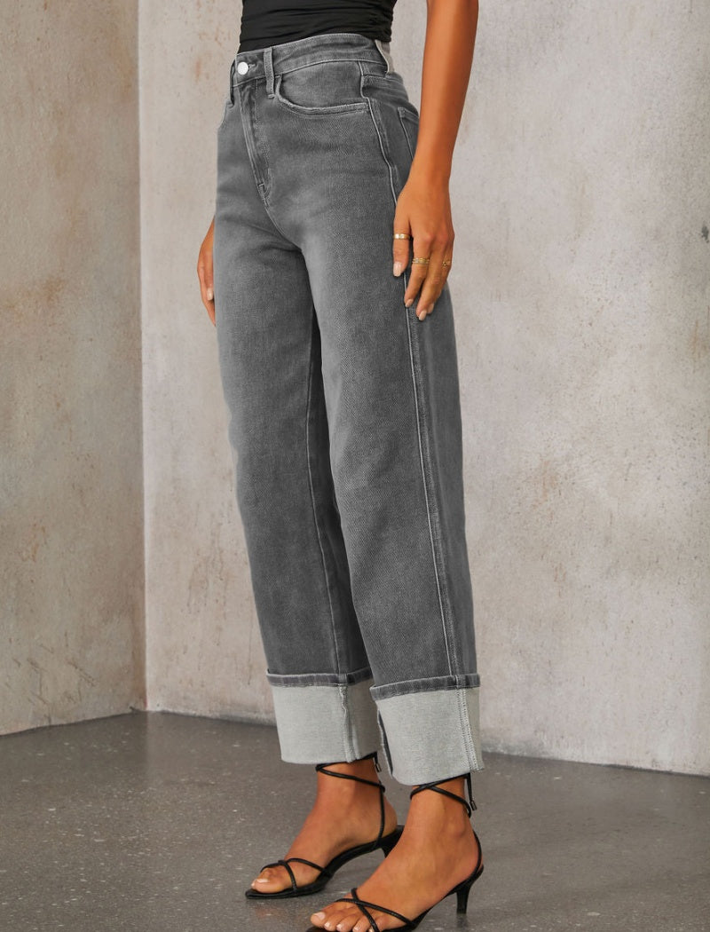 Wide-Leg Jeans with Contrast Hem