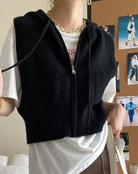 Hooded Zip-Up Knit Vest