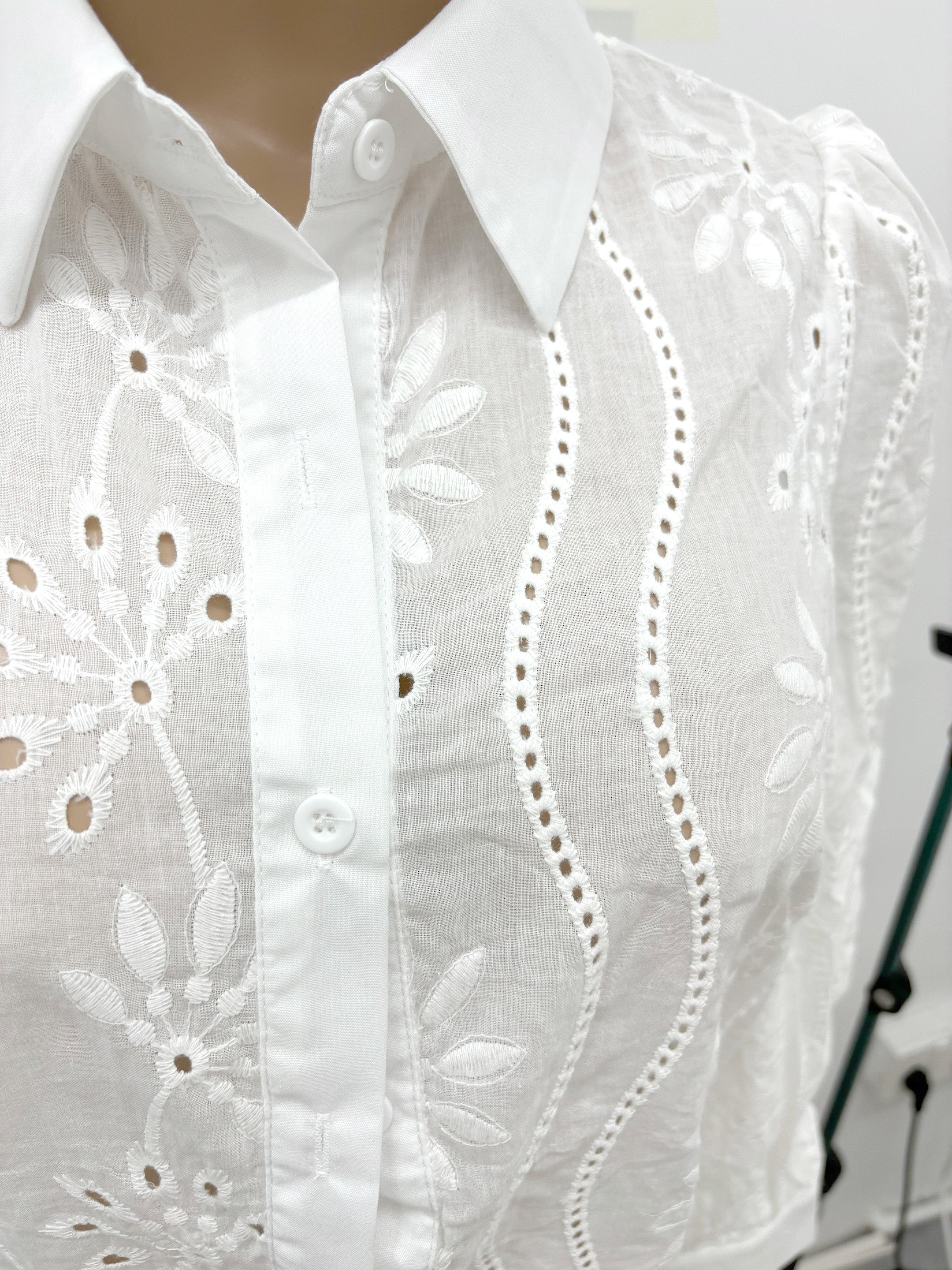 Floral Eyelet Puff Sleeve Blouse