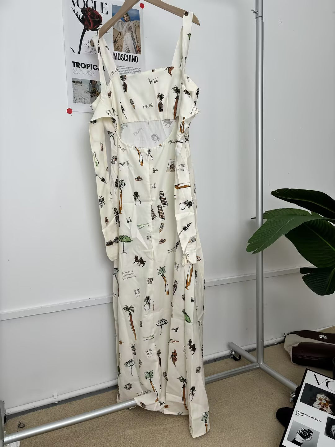 Graphic Print Square Neck Maxi Dress