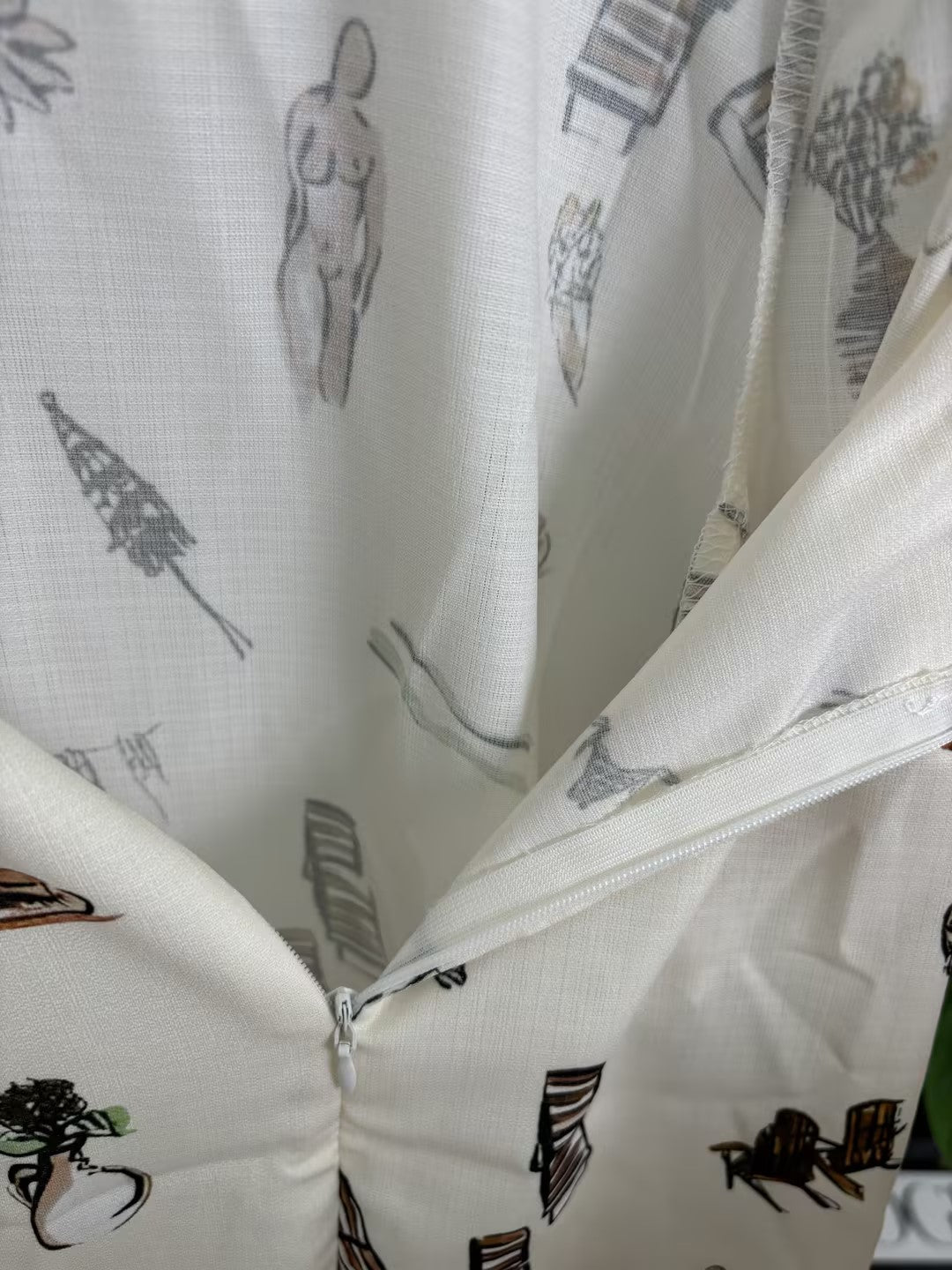 Graphic Print Square Neck Maxi Dress