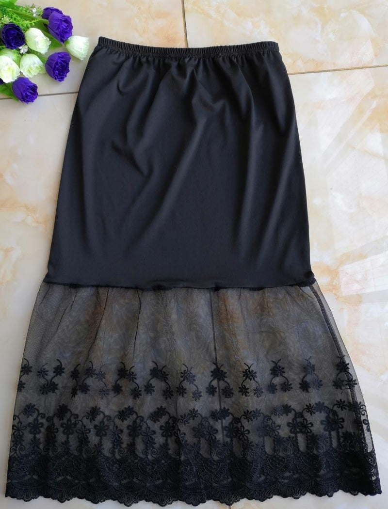 Mesh Hem Slip Lace Skirt