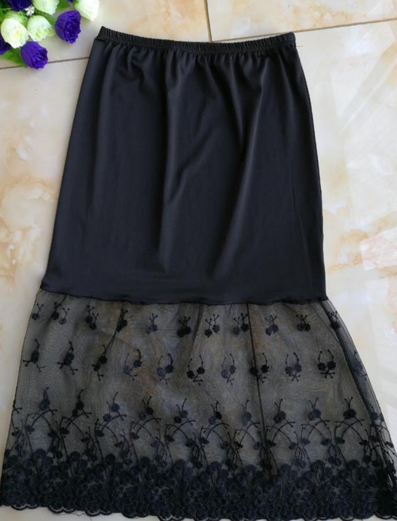 Mesh Hem Lace Skirt