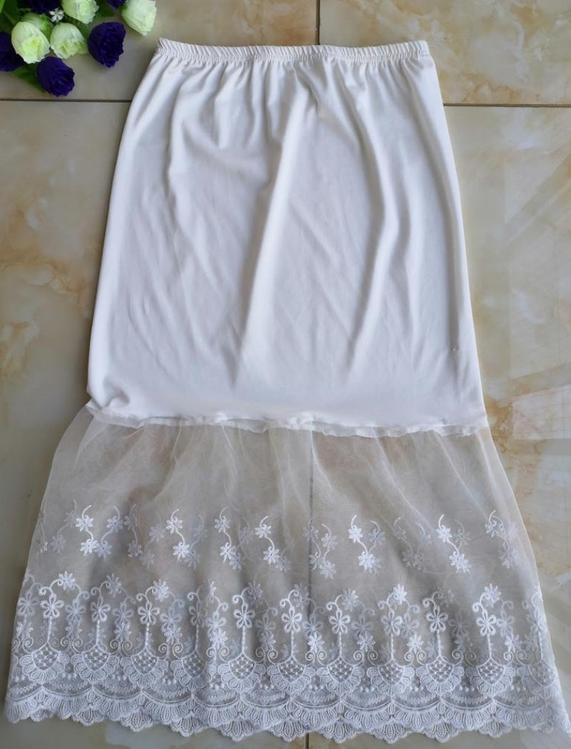 Mesh Hem Slip Lace Skirt