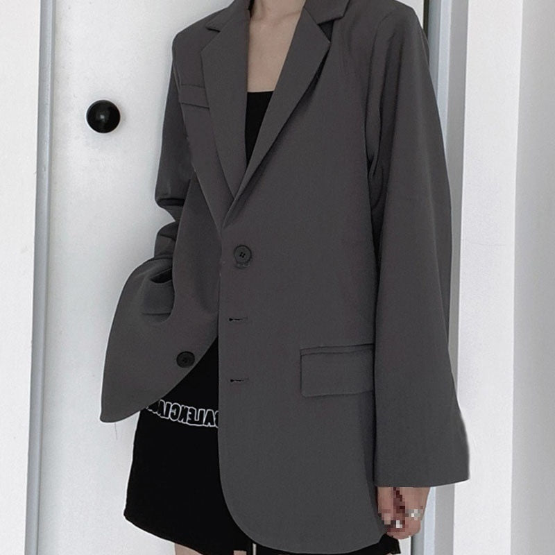 Tailored Blazer with Single-Breasted Design