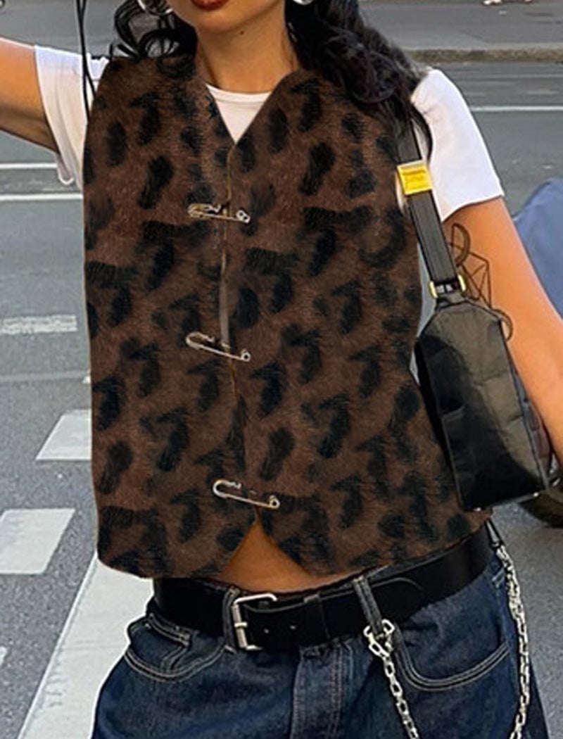 Toggle Fasten Fuzzy Leopard Vest