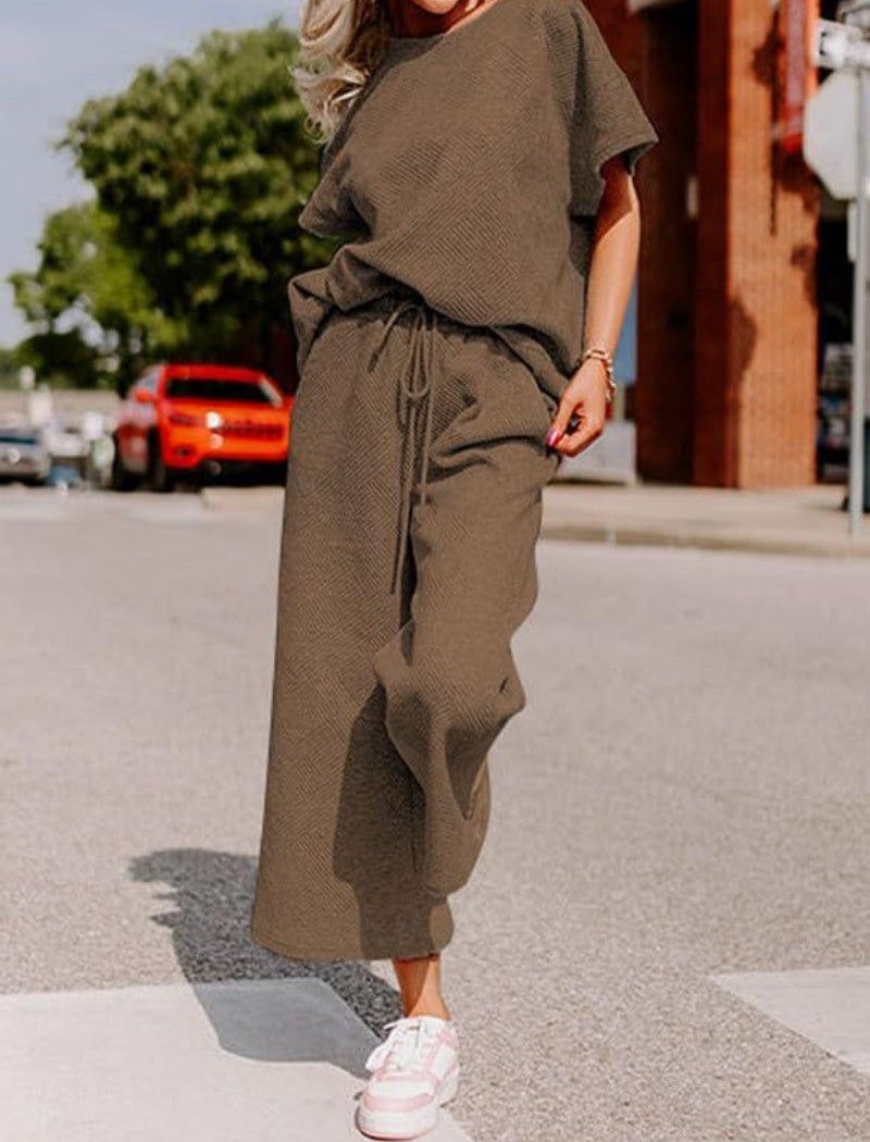 Relaxed Two-Piece Drawstring Pants Set