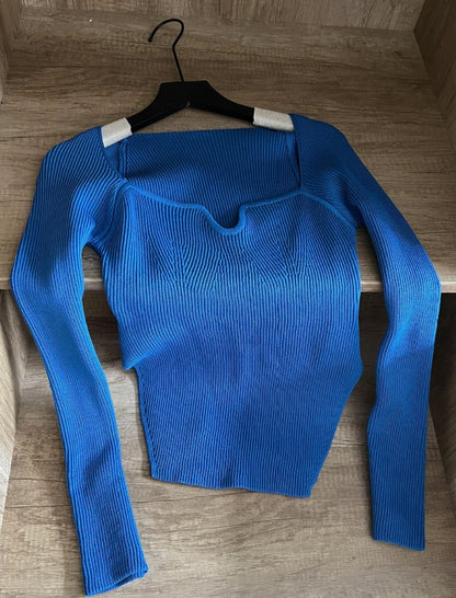 Sweetheart Neck Long Sleeve Knit Top