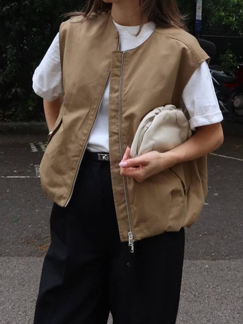 Sleeveless Pockets Zip-Up Vest