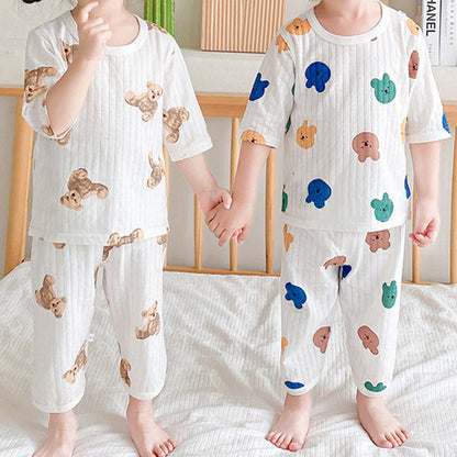 Cartoon Print Short-Sleeve Top and Pants Pajama Set (Kids)