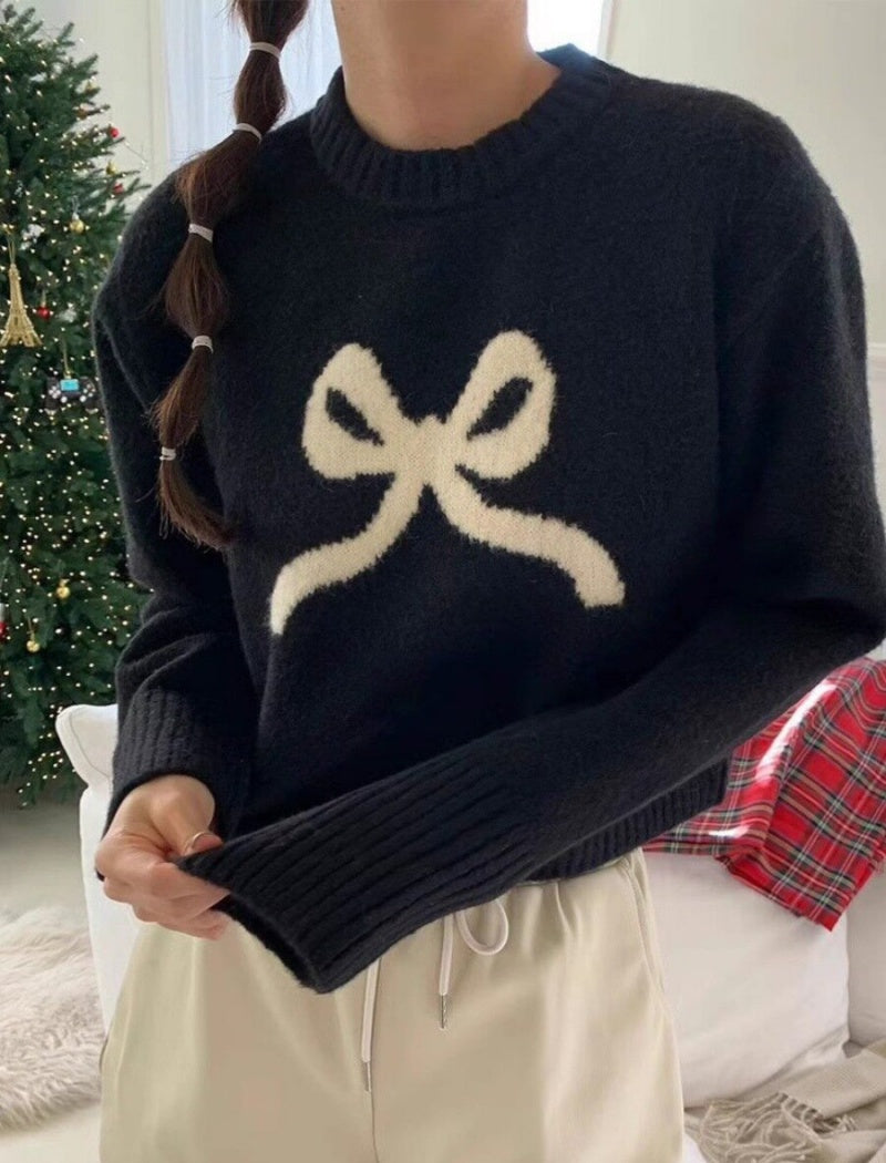 Bow Pattern Crewneck Knit Sweater