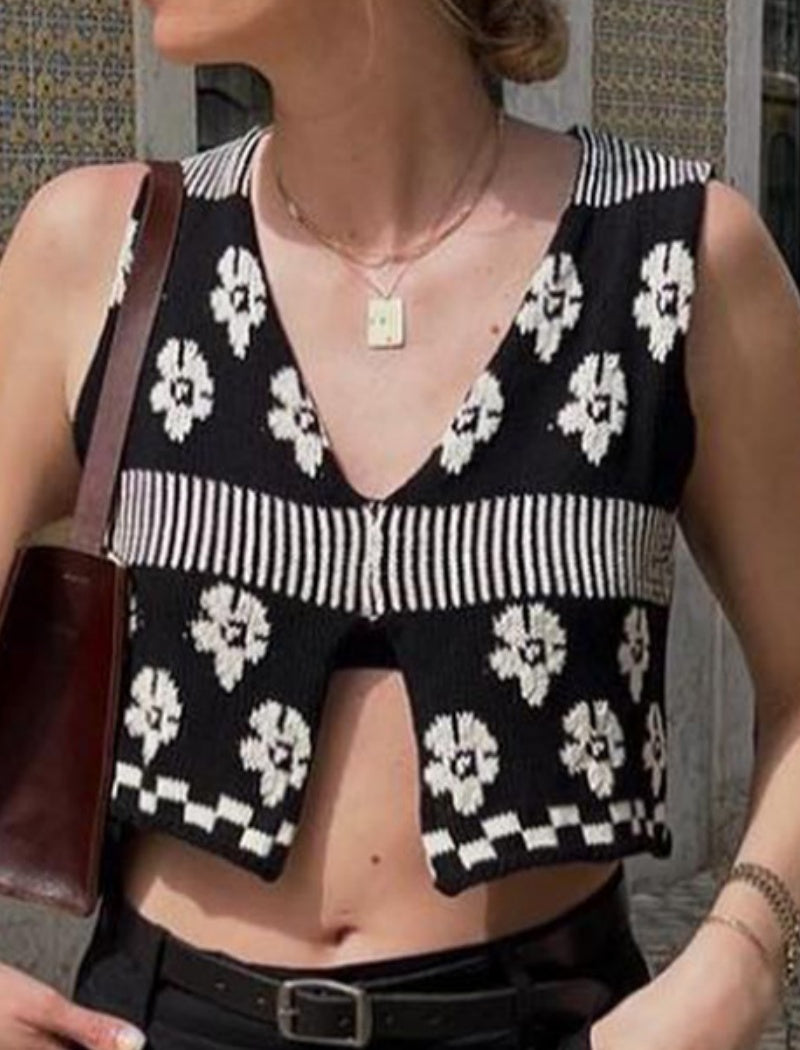 Floral Cropped Knit Vest