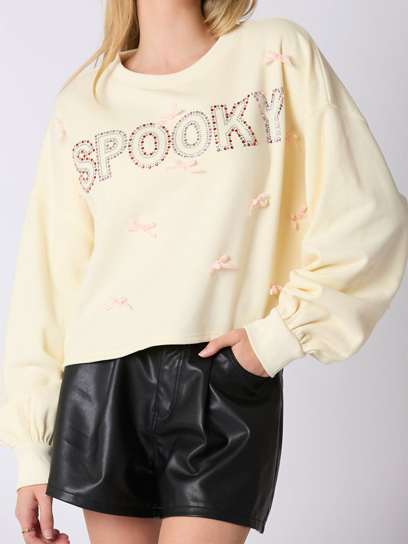 Spooky Bat Graphic Cropped Top