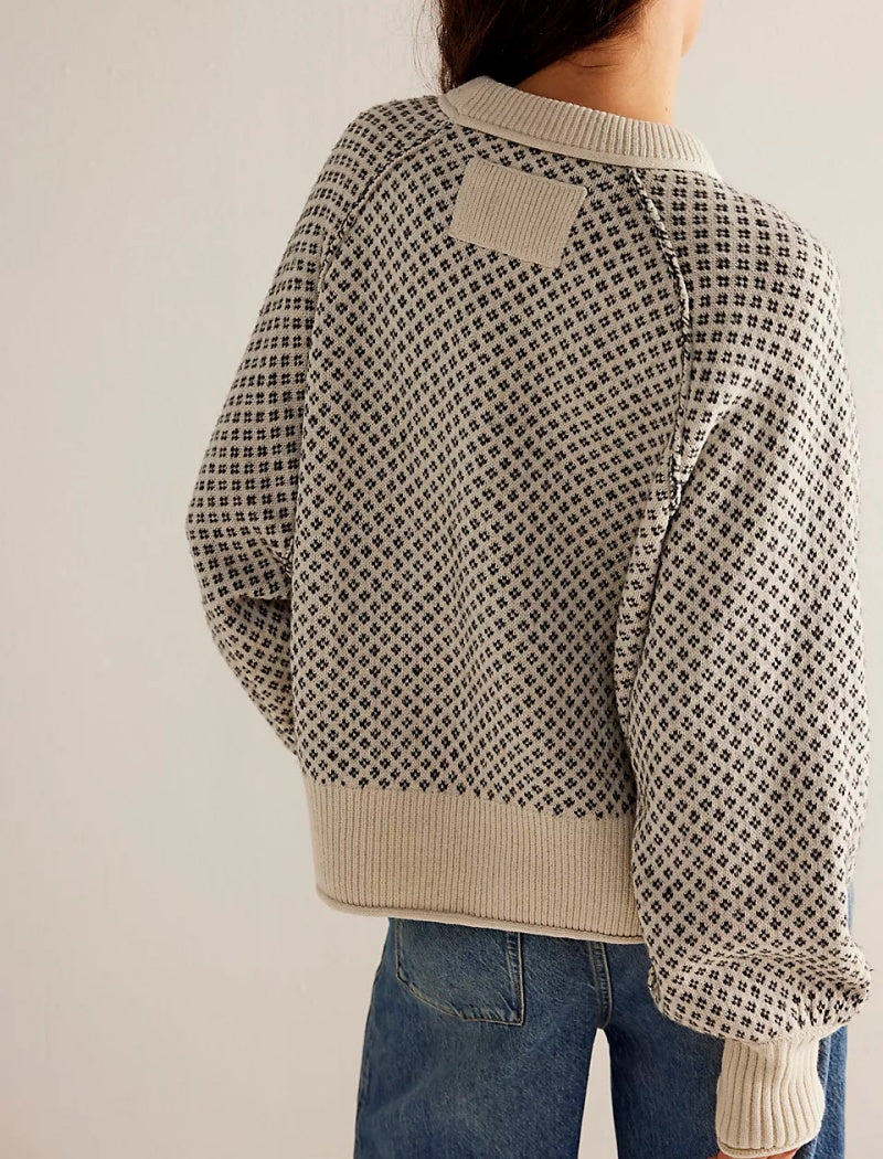 Long Sleeve Pullover Jacquard Round Neck Sweater