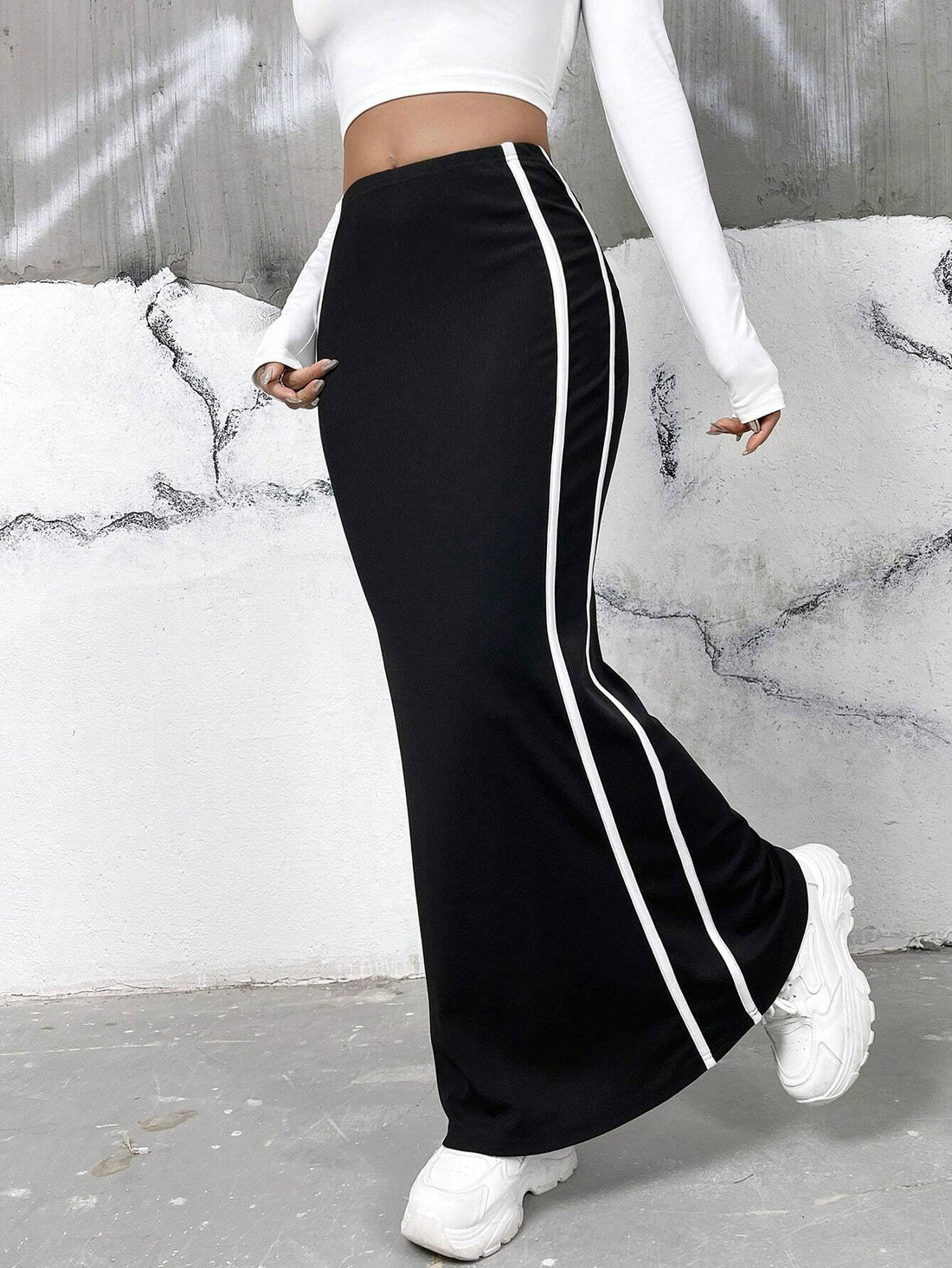 Fitted Stripe Maxi Skirt