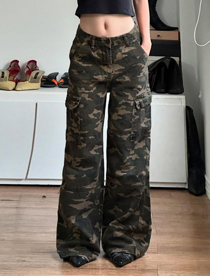 Camouflage Multi-pocket Relaxed-fit Jeans