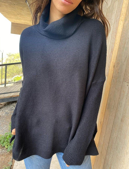 Loose-Fit Turtleneck Pullover