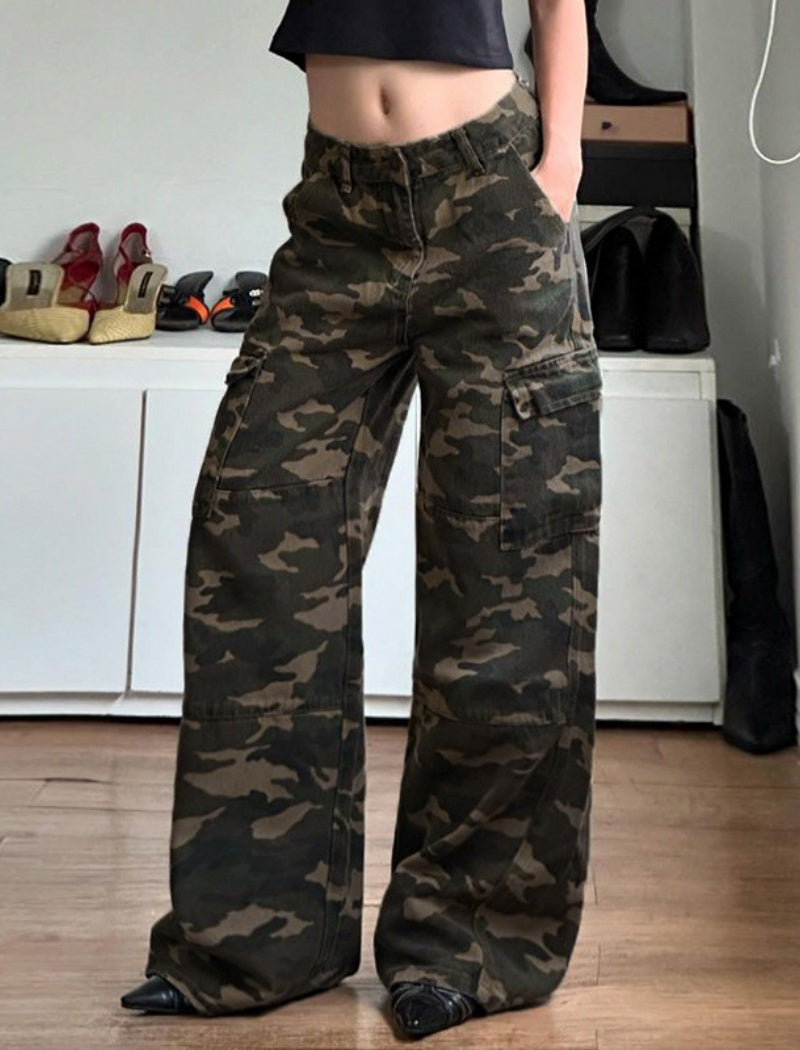 Camouflage Multi-pocket Relaxed-fit Jeans