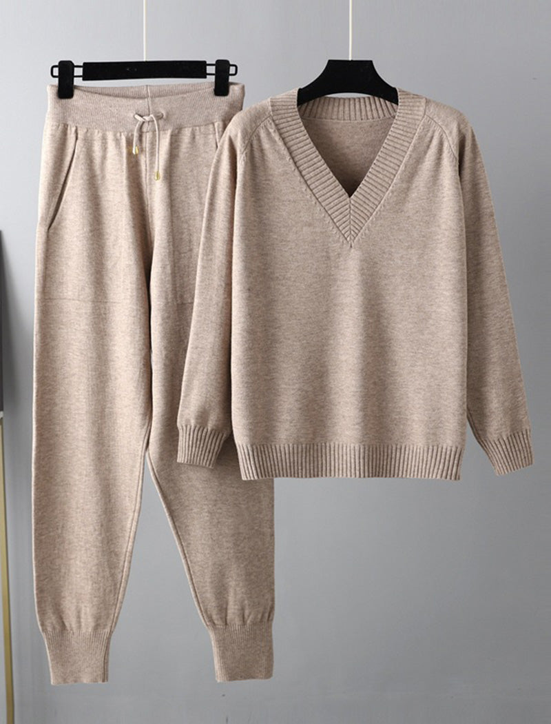 V-Neck Relaxed Knit Set