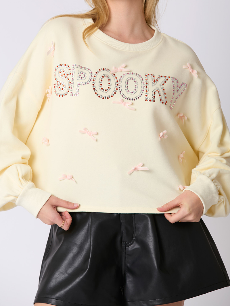 Spooky Bat Graphic Cropped Top